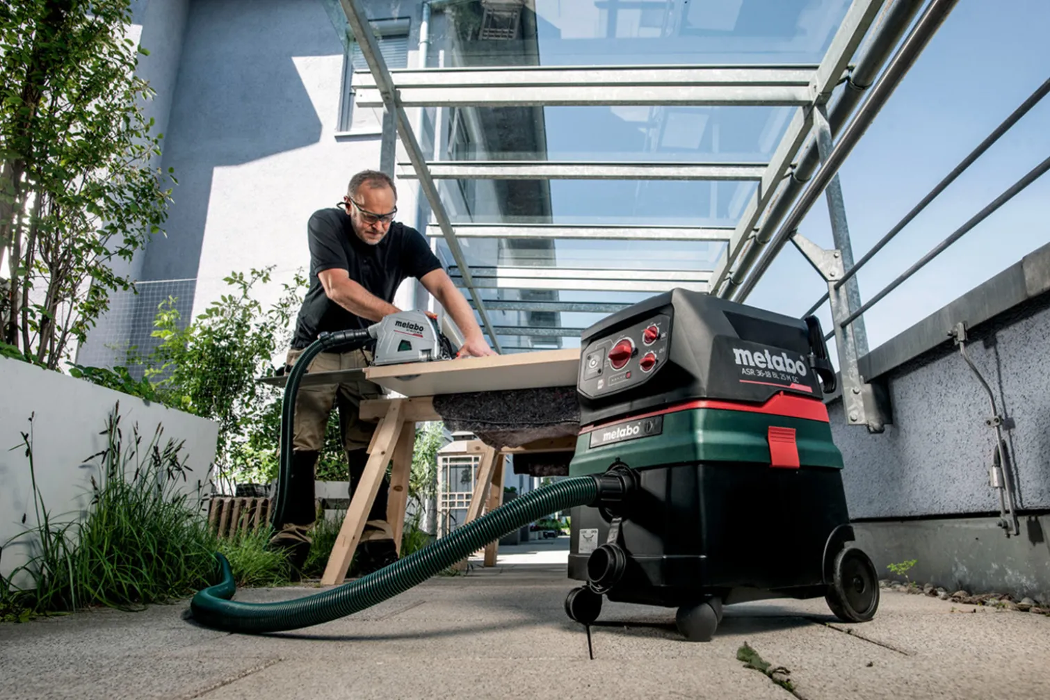 Akumulatorowa zagłębiarka Metabo KT 18 LTX 66 BL