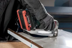 Akumulatorowe nożyce do cięcia blachy Metabo SCV 18 LTX BL 1.6