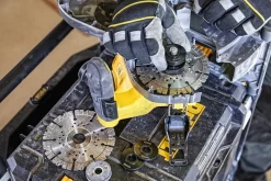 Bruzdownica DeWalt FLEXVOLT DCG200NT TSTAK VI