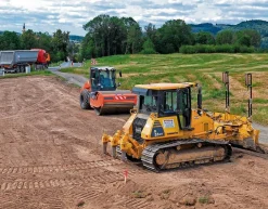 Detektor wiązki czerwonej i zielonej z powtarzaczem do maszyn budowlanych Geo-Fennel FMR 700-M/C SET