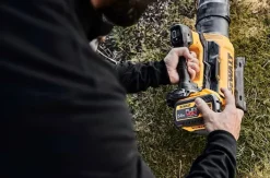 Dmuchawa do liści DeWalt DCMBL777N