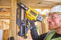 Gwoździarka DeWalt DCN930N