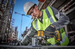 Klucz udarowy DeWalt 18V XR DCF921E2T 2x1.7Ah