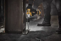 Klucz udarowy DeWalt 18V XR DCF961NT