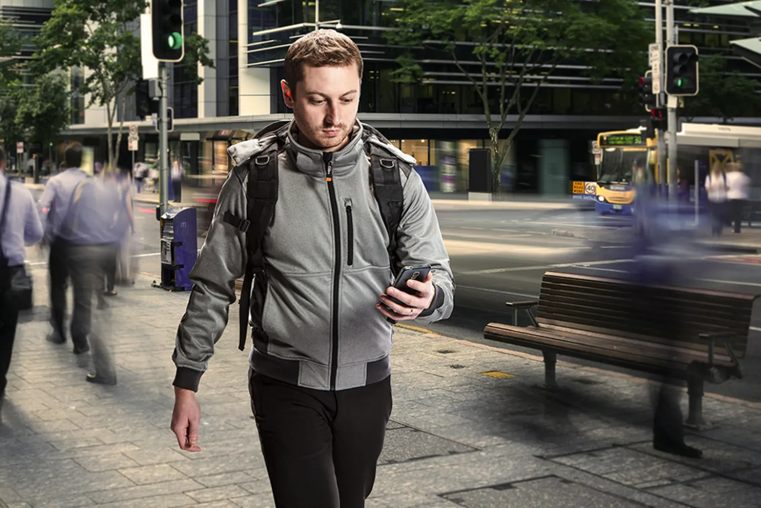 Kurtka softshell z kapturem Neo 81-551
