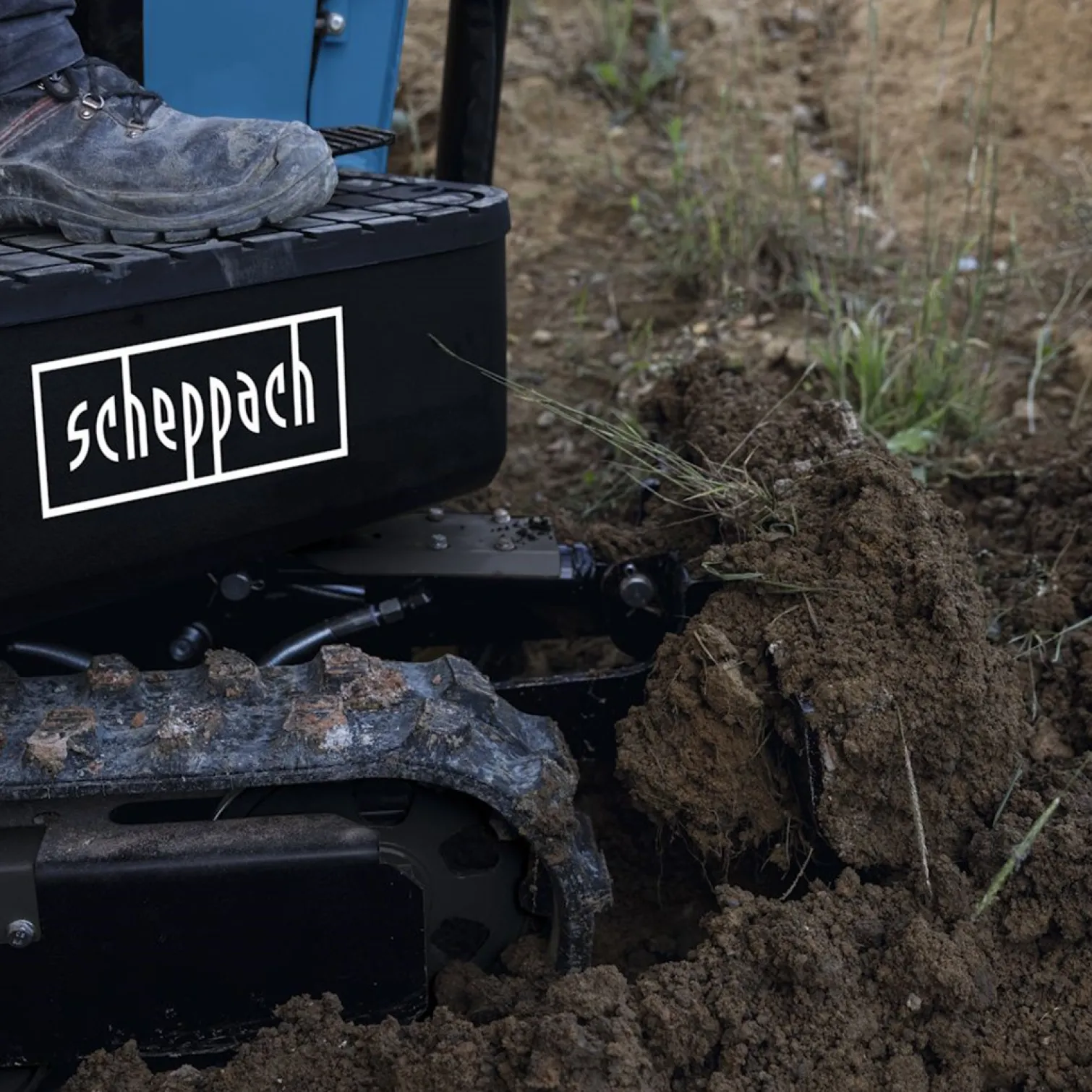 Minikoparka Scheppach EXC815