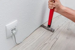 Młotek dla elektryków 0,5kg Wiha WH-42071