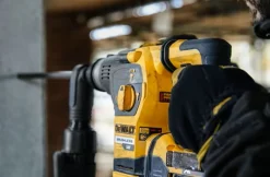 Młotowiertarka DeWalt FLEXVOLT DCH333X2 2x9,0Ah TASTAK IV