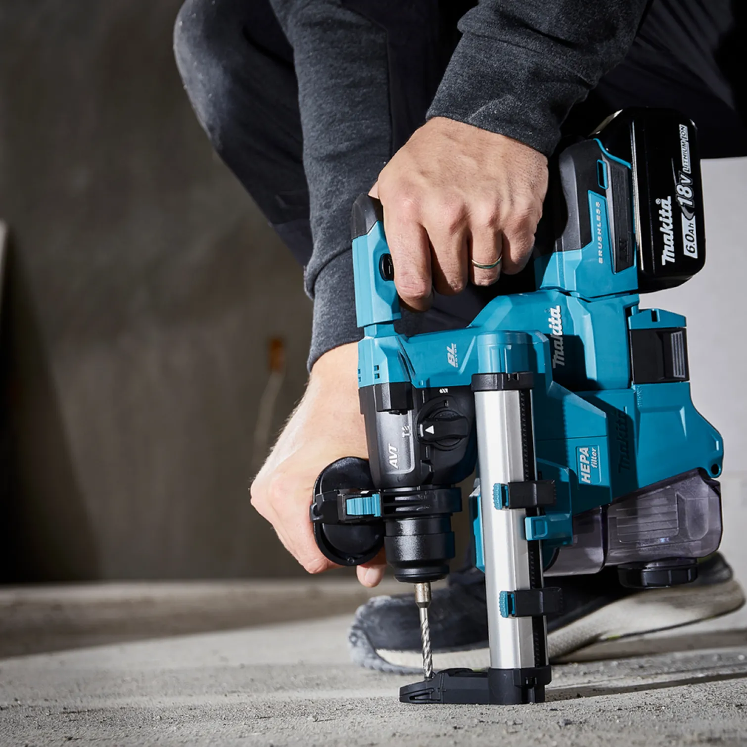 Młotowiertarka Makita DHR183Z