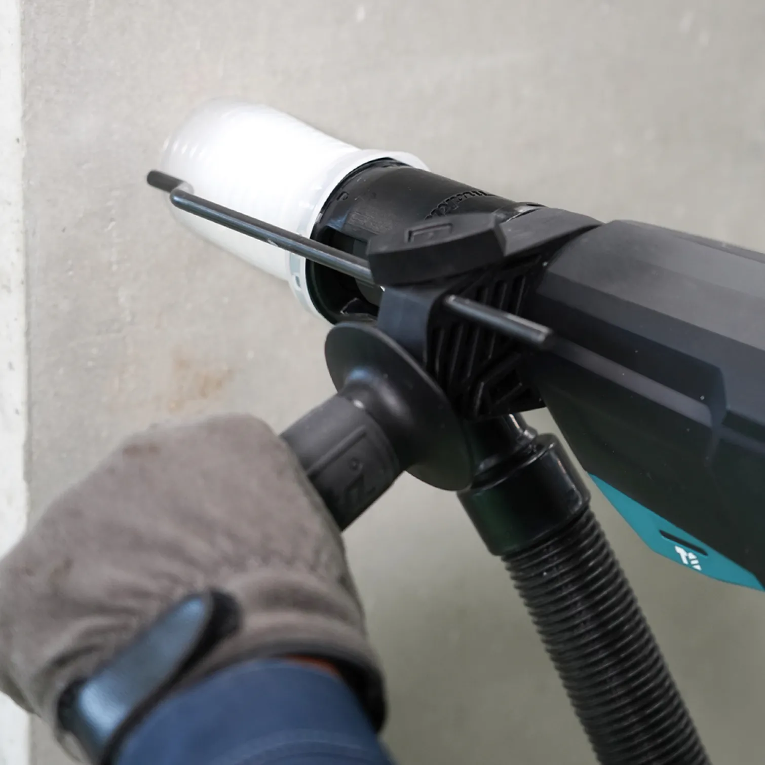 Młotowiertarka Makita HR2670