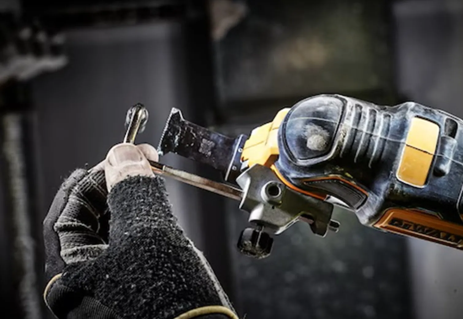 Narzędzie oscylacyjne DeWalt DCS356N