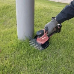 Nożyce do trawy i żywopłotu Makita UM600DSAP