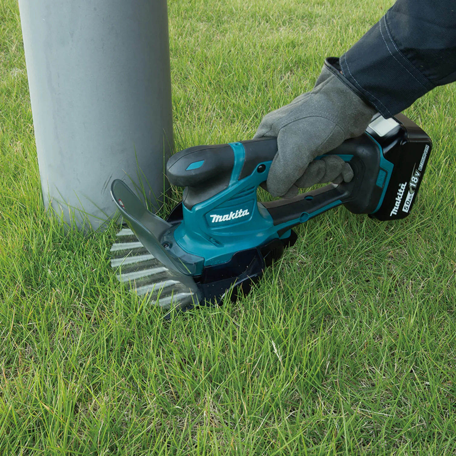 Nożyce do trawy Makita DUM604SYX