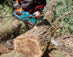 Pilarka łańcuchowa Makita XGT UC030GZ01