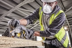 Pilarka tarczowa DeWalt FLEXVOLT DCS577N