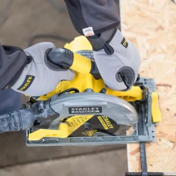 Pilarka tarczowa Stanley FatMax FME301