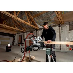 Pilarka ukośnica ze stołem Metabo KGS 254 M + KSU 251