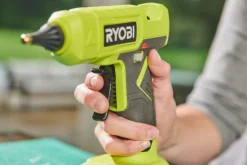 Pistolet do klejenia Ryobi ONE+ RGLU18-0