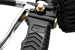 Pistolet do pompowania z manometrem Neo 14-716