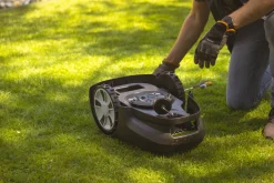 Robot koszący Greenworks OptiMow 5