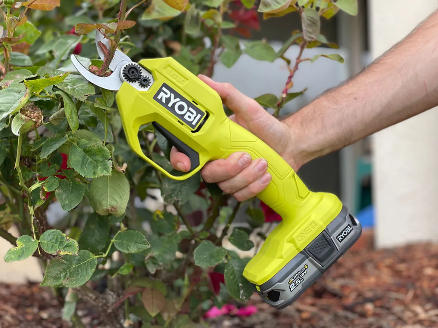 Sekator Ryobi ONE+ RY18SCA-0