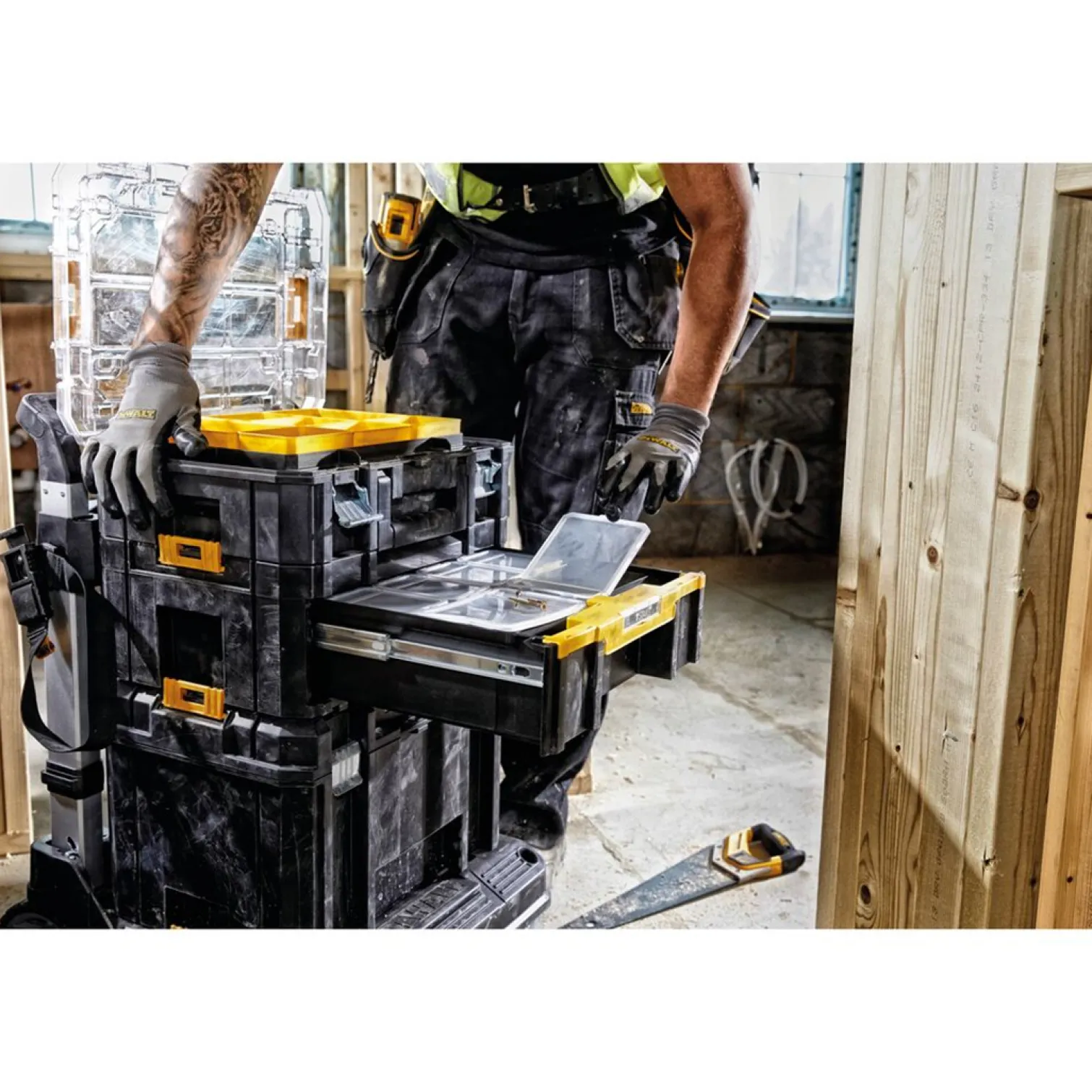 Skrzynia narzędziowa z głęboką szufladą DeWalt TSTAK DWST1-70705