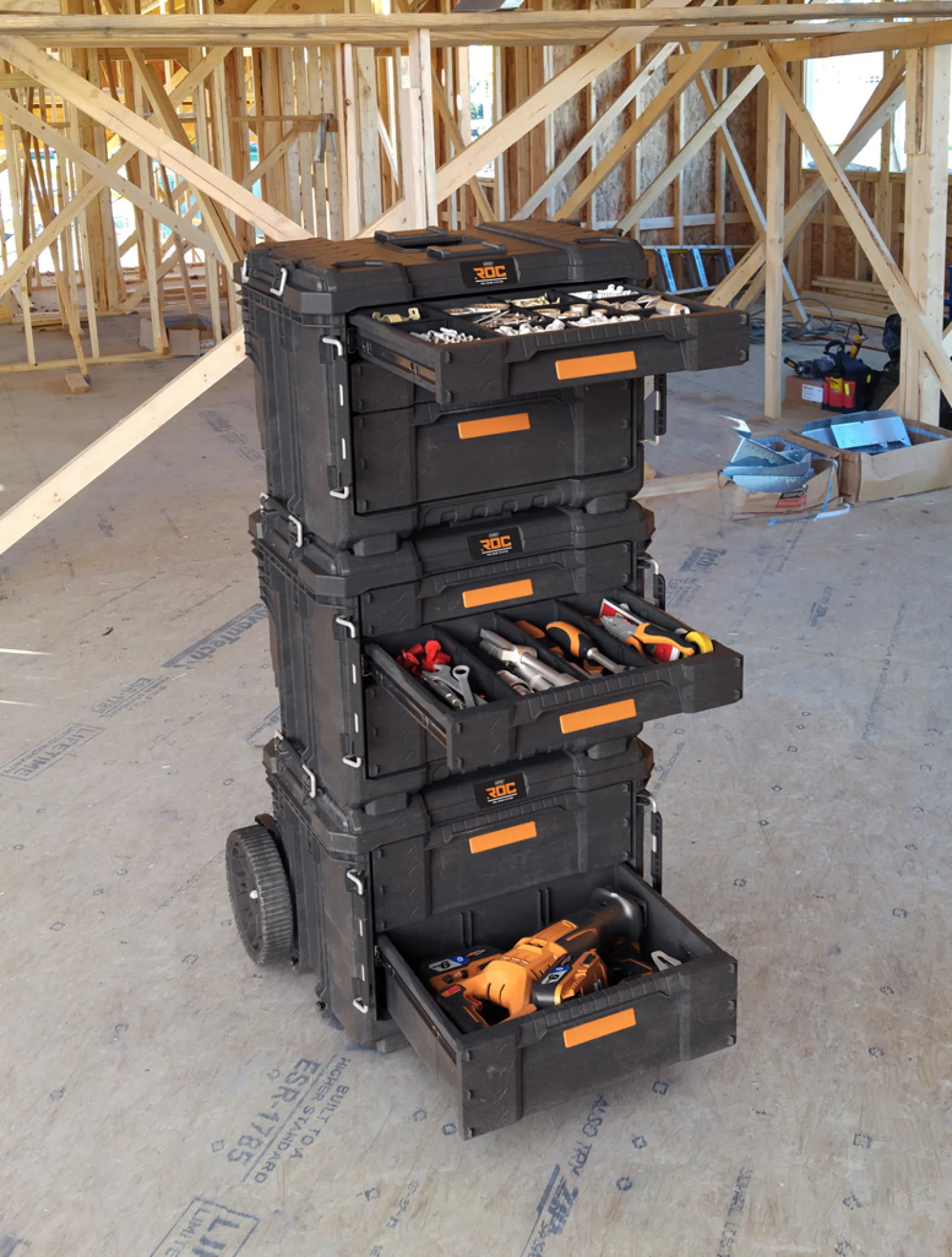 Skrzynka XL z 2 szufladami Keter ROC PRO GEAR 2.0 17212781