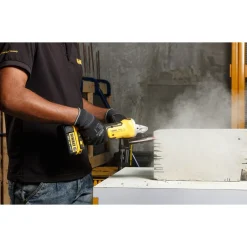 Szlifierka kątowa DeWalt DCG405P2