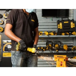 Szlifierka kątowa DeWalt DCG405P2
