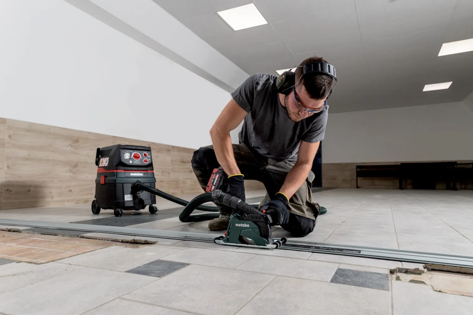 Szlifierka kątowa Metabo WB 18 LT BL 11-125 Quick