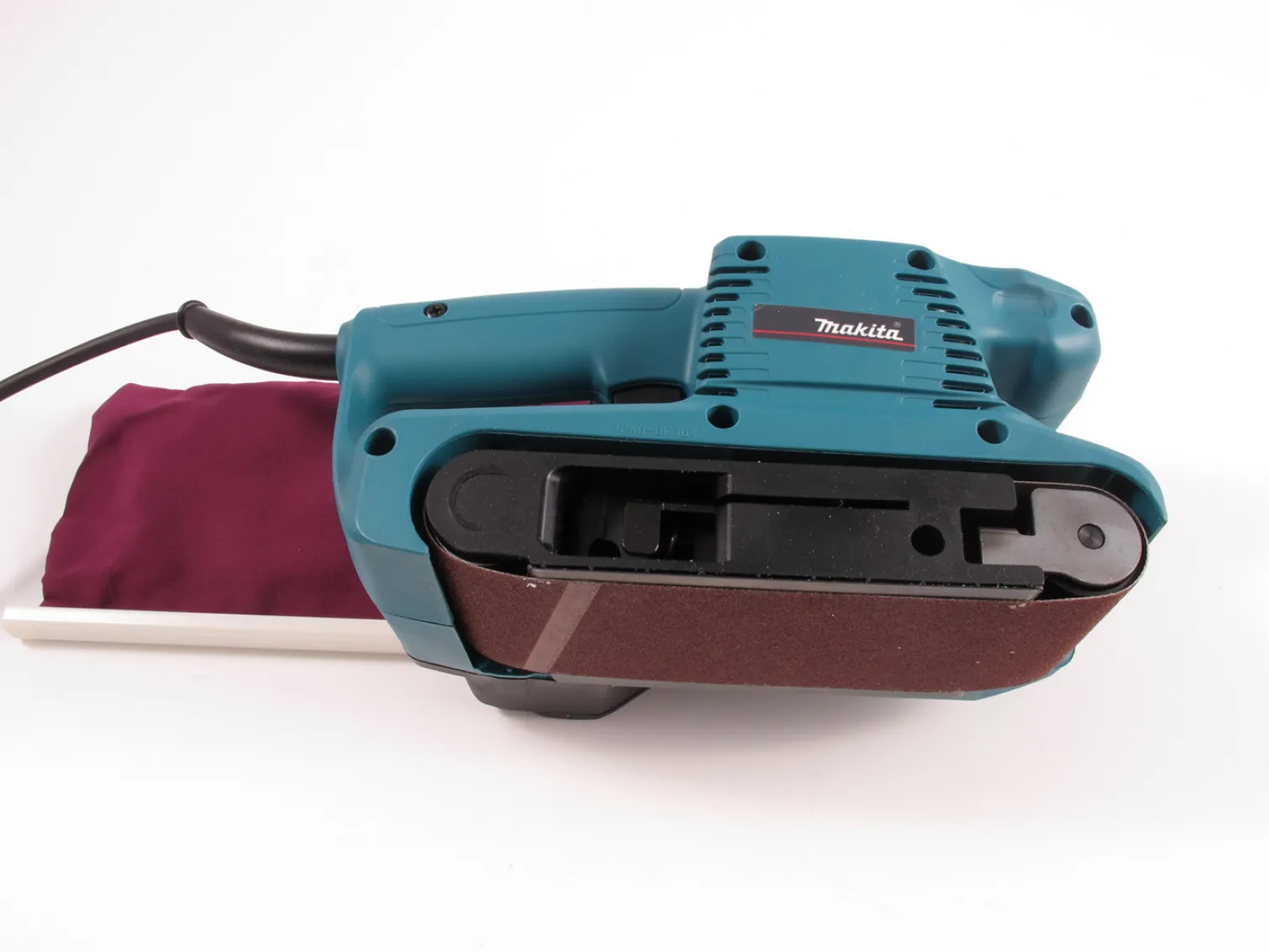 Szlifierka taśmowa Makita 9910
