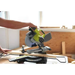 Ukośnica Ryobi EMS216L