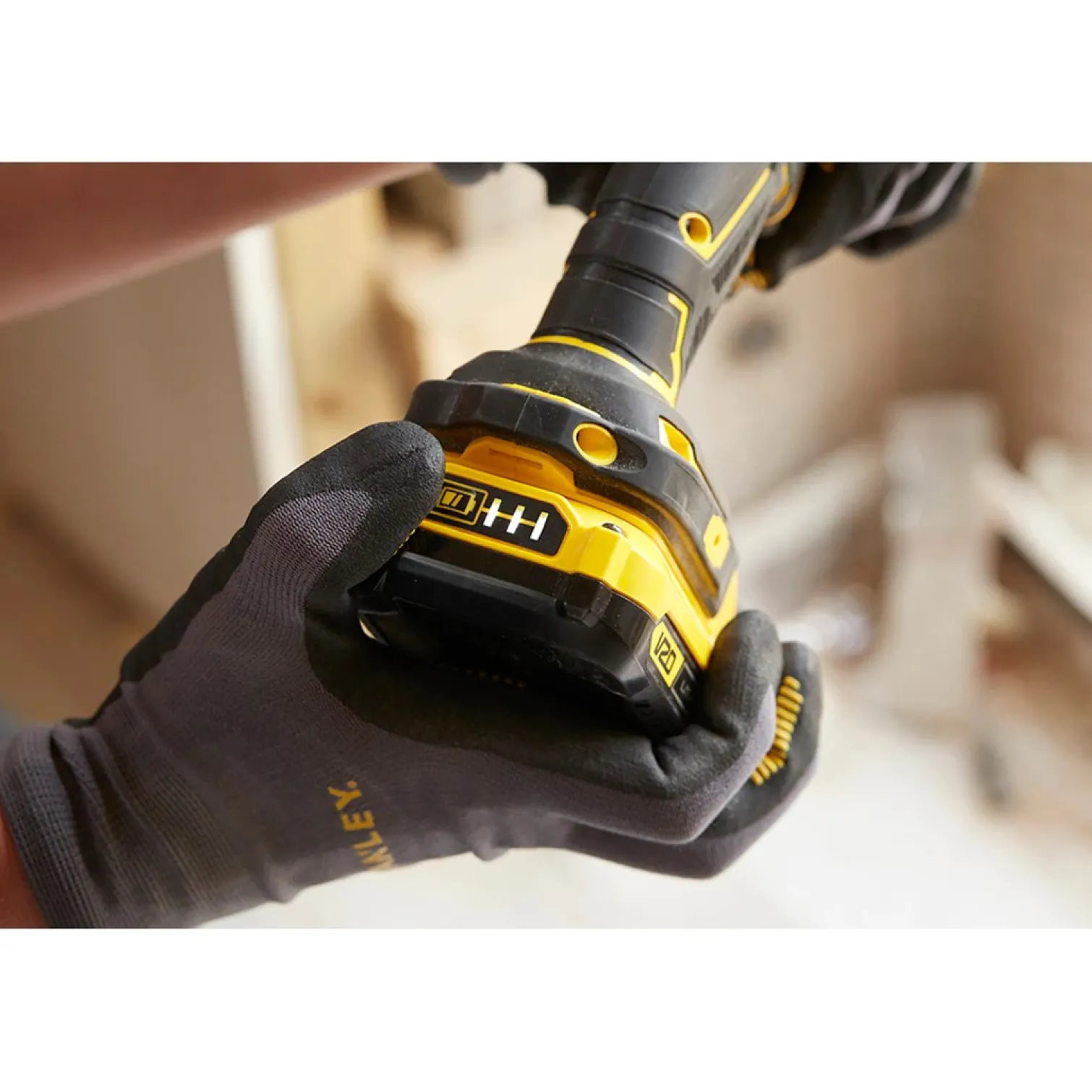 Wiertarko-wkrętarka Stanley FatMax V20 SFMCD710D2K 2x2,0Ah