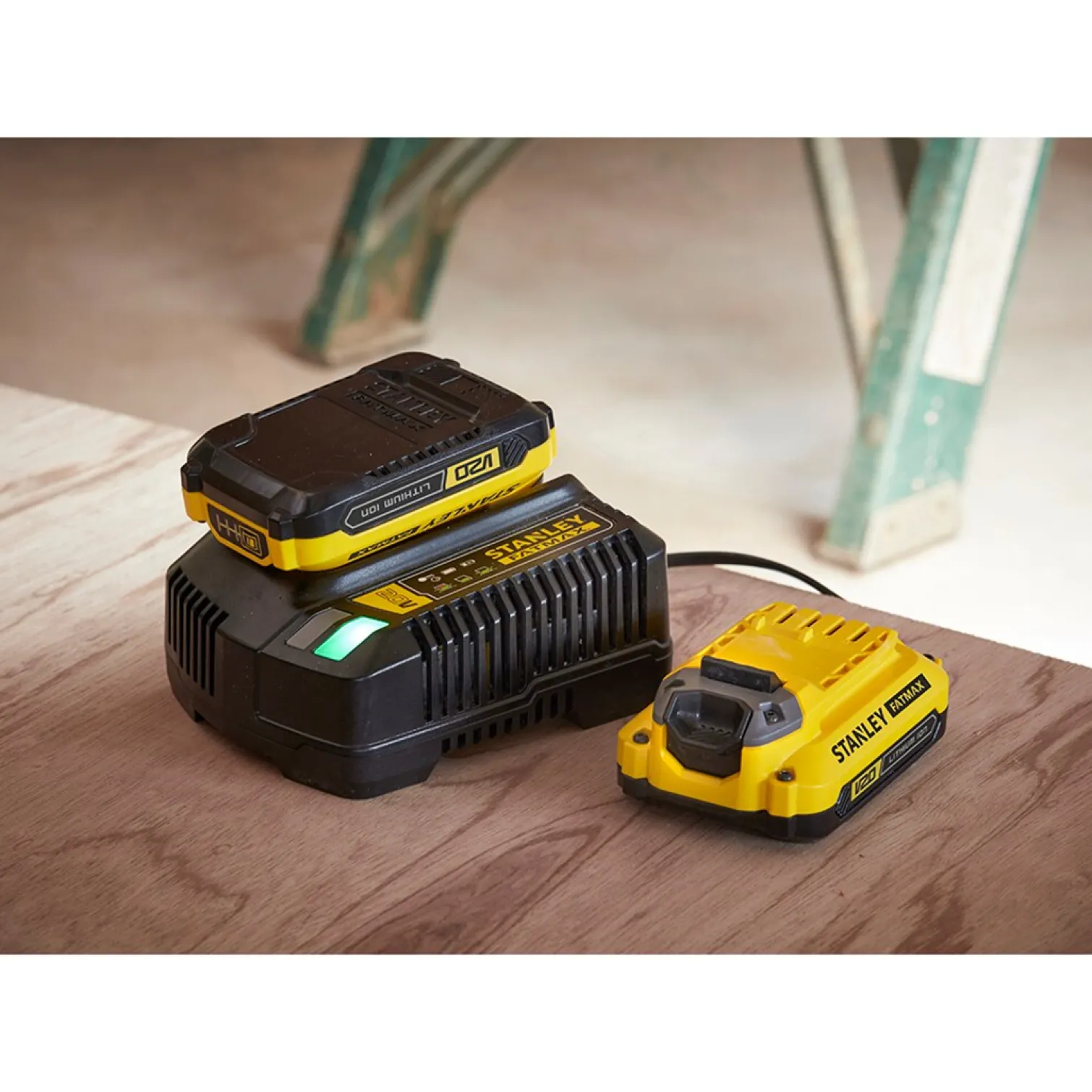 Wiertarko-wkrętarka Stanley FatMax V20 SFMCD700C2S 2x1,5Ah