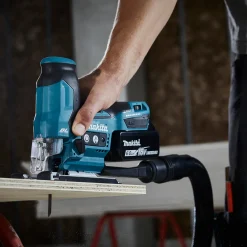 Wyrzynarka Makita DJV185RFJ 2x3,0Ah MAKPAC 3