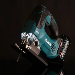 Wyrzynarka Makita XGT JV002GZ