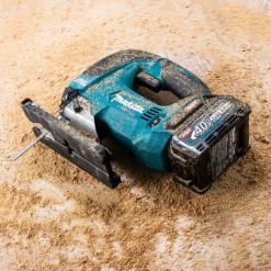 Wyrzynarka Makita XGT JV002GZ