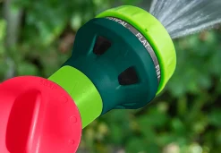 Zraszacz pistoletowy z pojemnikiem, opryskiwacz piany Verto 15G715